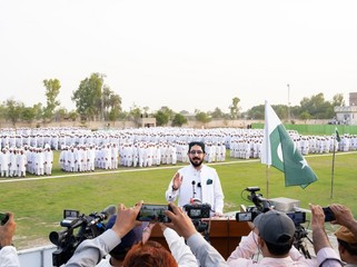 Pakistanın nüfuzlu institutu həmrəylik və dəstəyə görə Azərbaycana minnətdarlıq fləş-mobu təşkil edib<font color=red> - FOTOLAR</font>