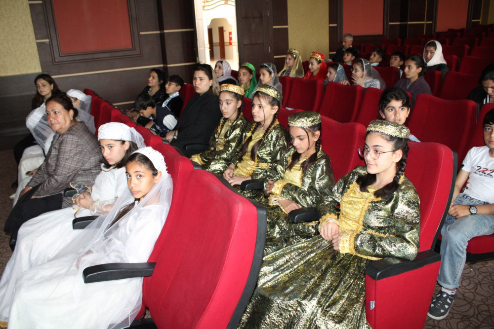 “Milli dəyərlərimiz folklorumuzda” adlı səhnəciklərin nümayişi müsabiqəsi keçirilib<font color=red> - FOTOLAR</font>