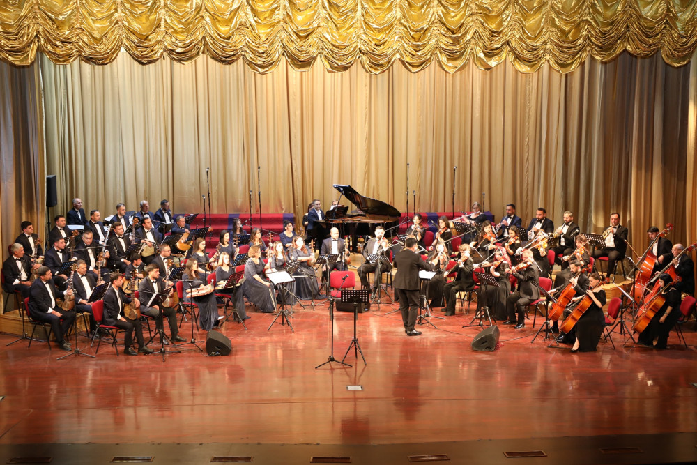 Naxçıvanda incəsənət xadimlərinin yaradıcılıq gecəsi keçirilib<font color=red> - FOTOLAR</font>