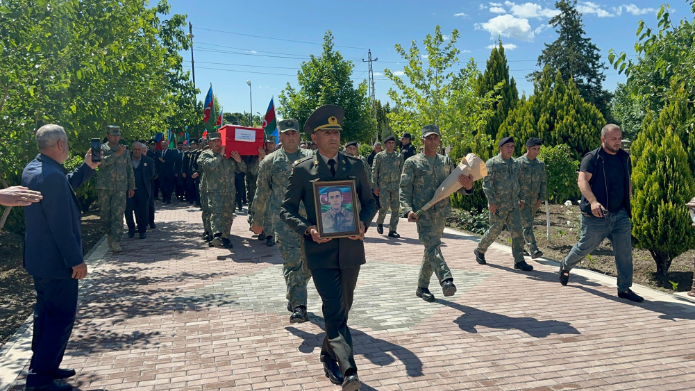 Birinci Qarabağ müharibəsinin şəhidi Şərur şəhərində dəfn olunub<font color=red> - FOTOLAR</font>