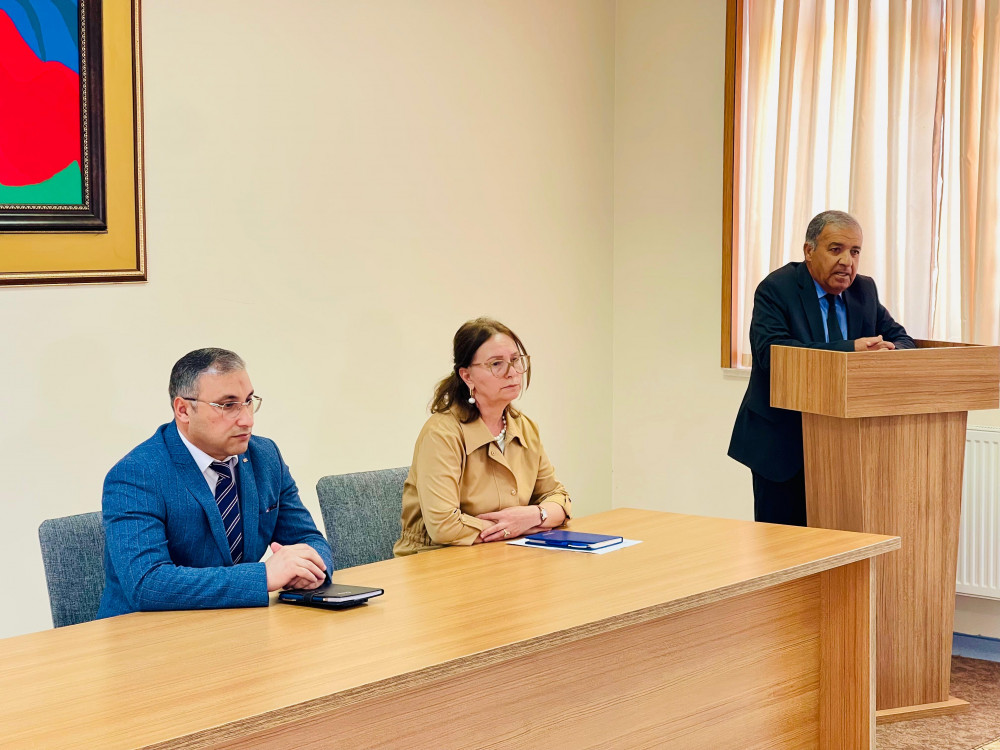 Naxçıvan MR Ağciyər Xəstəlikləri Dispanserinin mütəxəssisləri Babək Rayon Mərkəzi Xəstəxanasında flüoroqrafik müayinələr həyata keçiriblər<font color=red> - FOTOLAR</font>