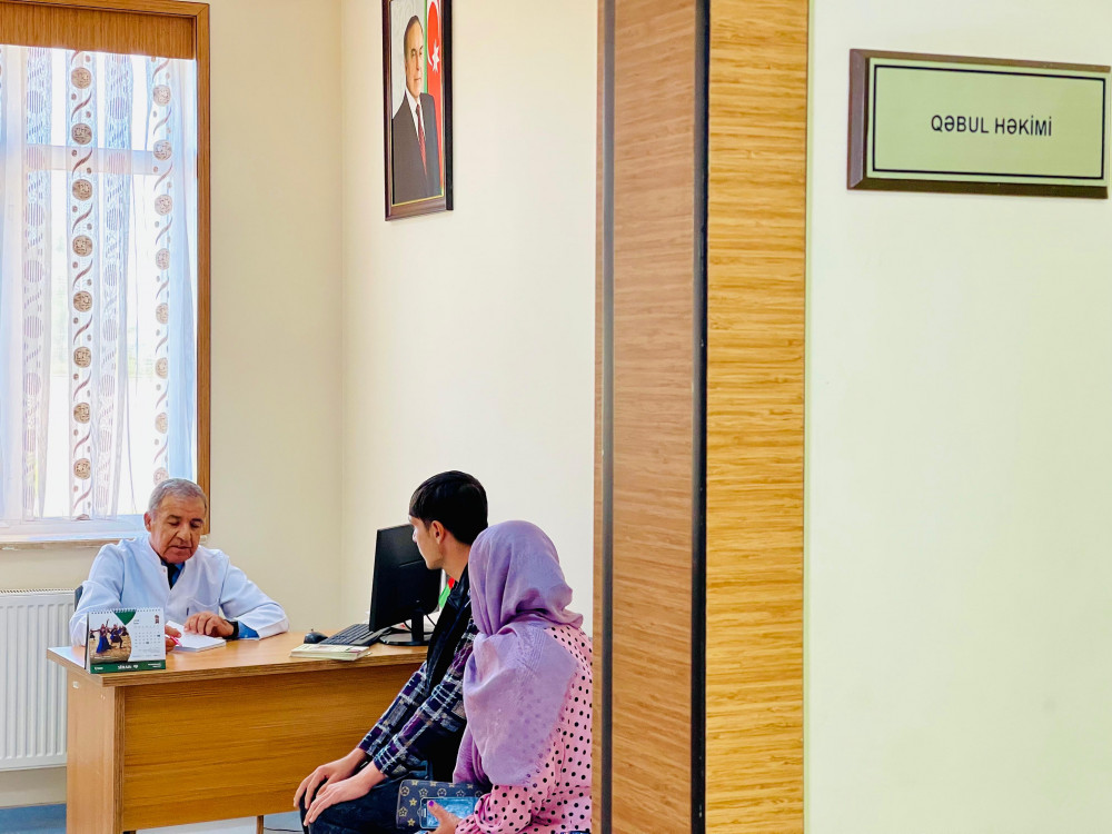 Naxçıvan MR Ağciyər Xəstəlikləri Dispanserinin mütəxəssisləri Babək Rayon Mərkəzi Xəstəxanasında flüoroqrafik müayinələr həyata keçiriblər<font color=red> - FOTOLAR</font>