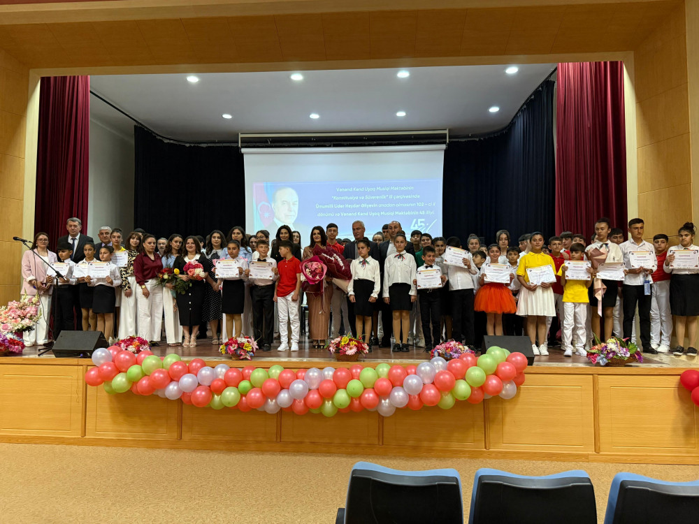 Vənənd Kənd Uşaq Musiqi Məktəbinin yaradılmasının 45 illiyinə həsr olunmuş konsert keçirilib<font color=red> - FOTOLAR</font>
