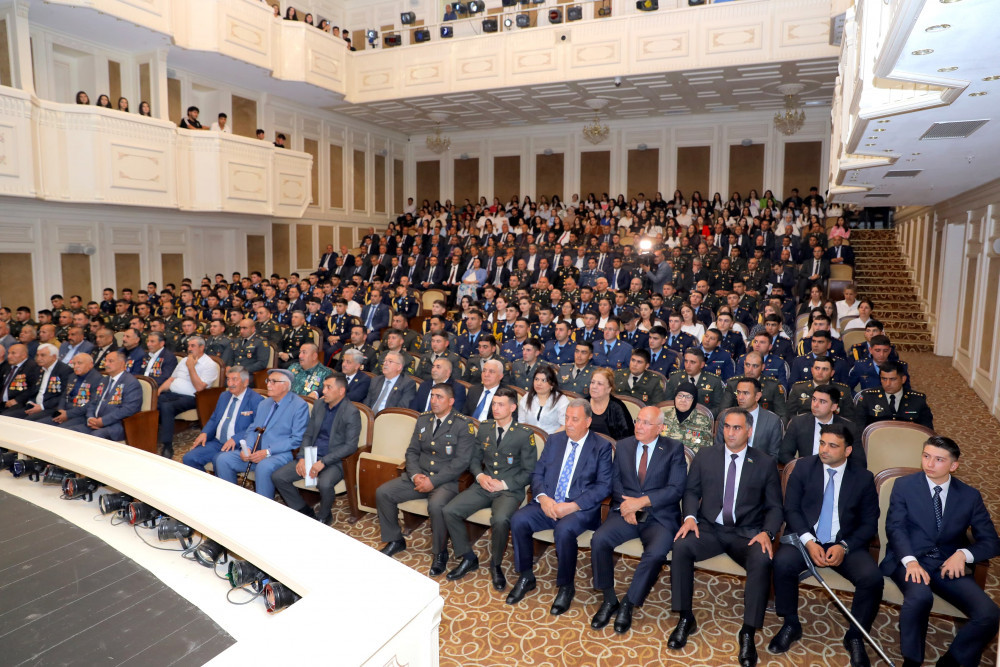 Naxçıvanda “8 Noyabr Zəfəri suverenliyimizin qarantıdır” mövzusunda konfrans keçirilib <font color=red> - FOTOLAR</font>