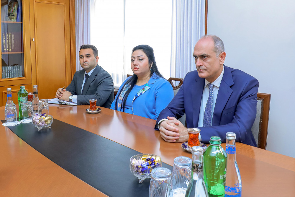 Ali Məclis sədrinin birinci müavini Azərbaycan Respublikası Müharibə, Əmək və Silahlı Qüvvələr Veteranları Təşkilatının sədri ilə görüşüb<font color=red> - FOTOLAR</font>
