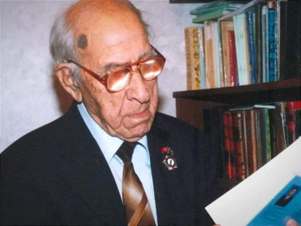 Hüseyn Cavidin yetirməsi, umummilli lider Heydər Əliyevin müəllimi<font color=red> - FOTOLAR</font>