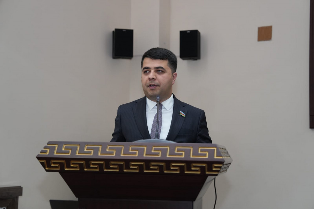 NDU-da “Konstitusiya və Suverenlik İli” çərçivəsində “Ümummilli Lider Heydər Əliyev müstəqil Azərbaycan Konstitusiyasının müəllifidir” mövzusunda tədbir keçirilib<font color=red> - FOTOLAR</font>