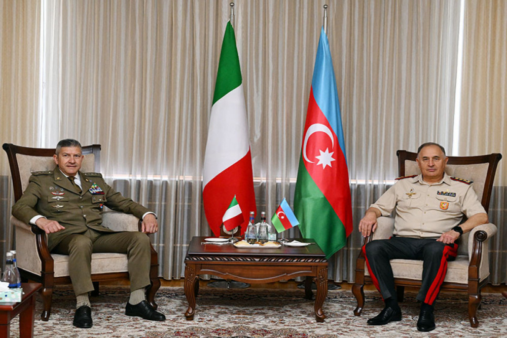 Azərbaycanın Baş Qərargah rəisi İtaliya nümayəndə heyətini qəbul edib<font color=red> - FOTOLAR</font>