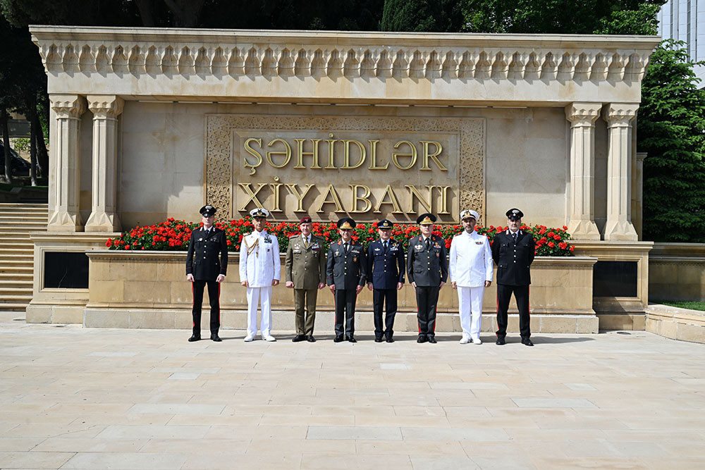 Azərbaycanın Baş Qərargah rəisi İtaliya nümayəndə heyətini qəbul edib<font color=red> - FOTOLAR</font>