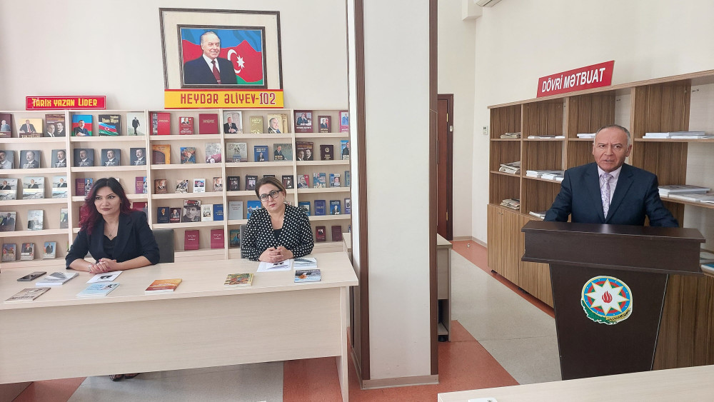 Kitab təqdimatı keçirilib<font color=red> - FOTOLAR</font>