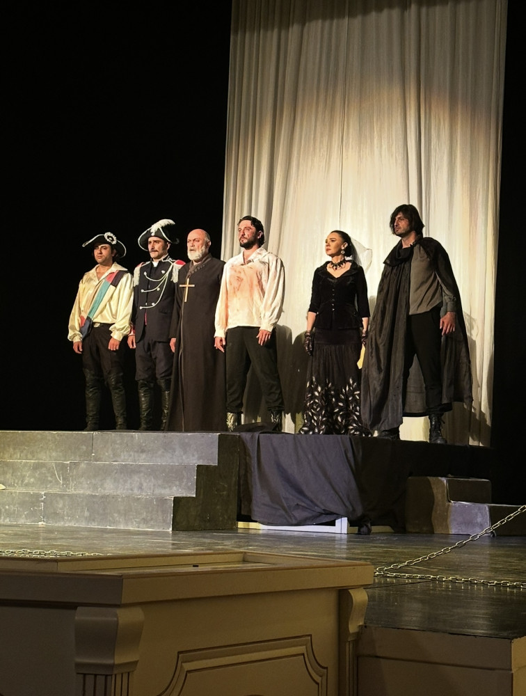 “Ovod” tamaşası  Naxçıvanda nümayiş olunub<font color=red> - FOTOLAR</font>