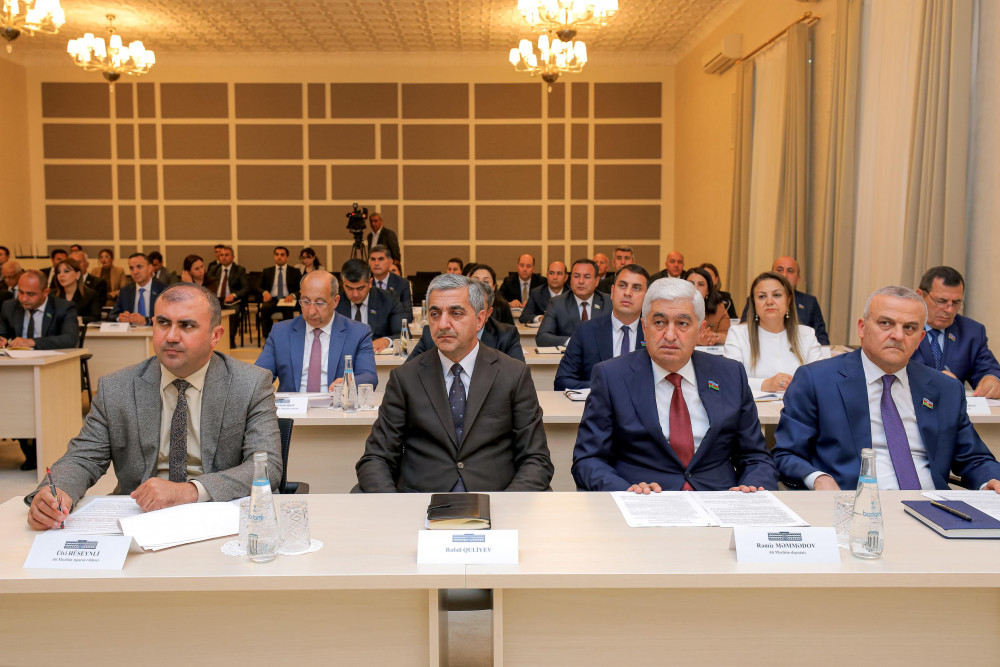 Ali Məclisin növbəti plenar iclası keçirilib<font color=red> - FOTOLAR</font>