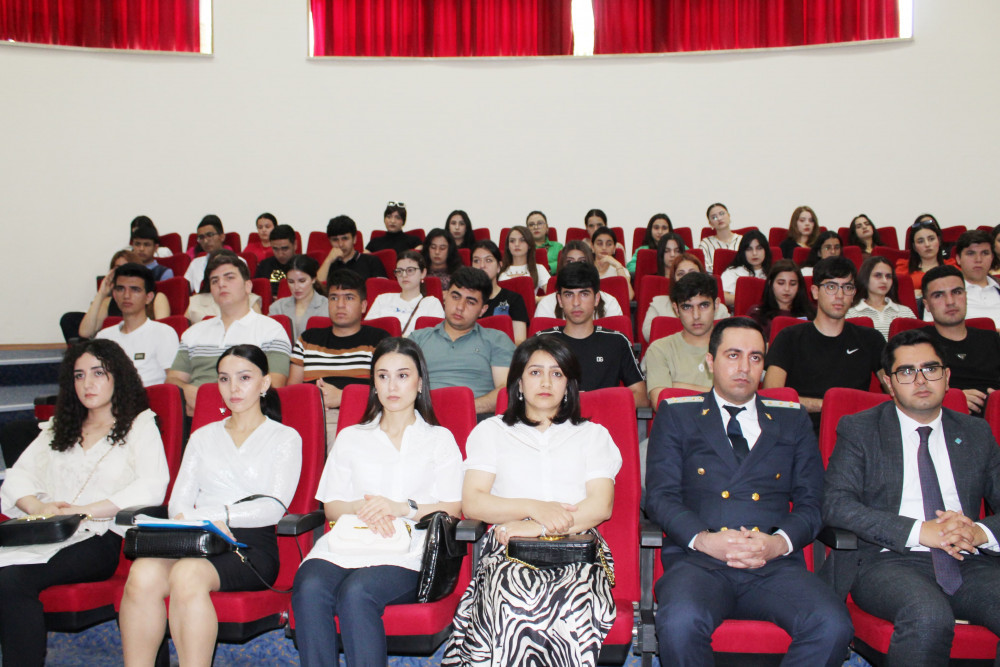 Naxçıvan Dövlət Universitetində “Heydər Əliyev və ekoloji siyasət” mövzusunda tədbir keçirilib<font color=red> - FOTOLAR</font>
