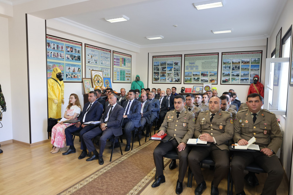 Nаxçıvаn Muxtar Respublikasının Fövqəladə Hallar Nazirliyində seminar-müşavirə keçirilib<font color=red> - FOTOLAR</font>