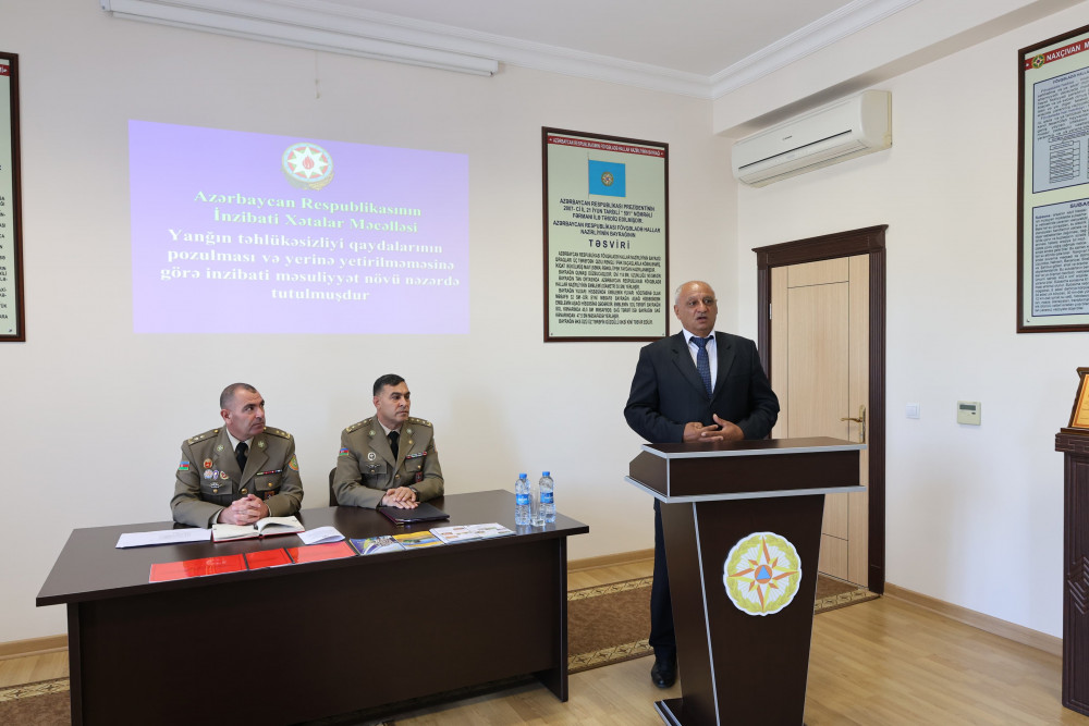 Nаxçıvаn Muxtar Respublikasının Fövqəladə Hallar Nazirliyində seminar-müşavirə keçirilib<font color=red> - FOTOLAR</font>