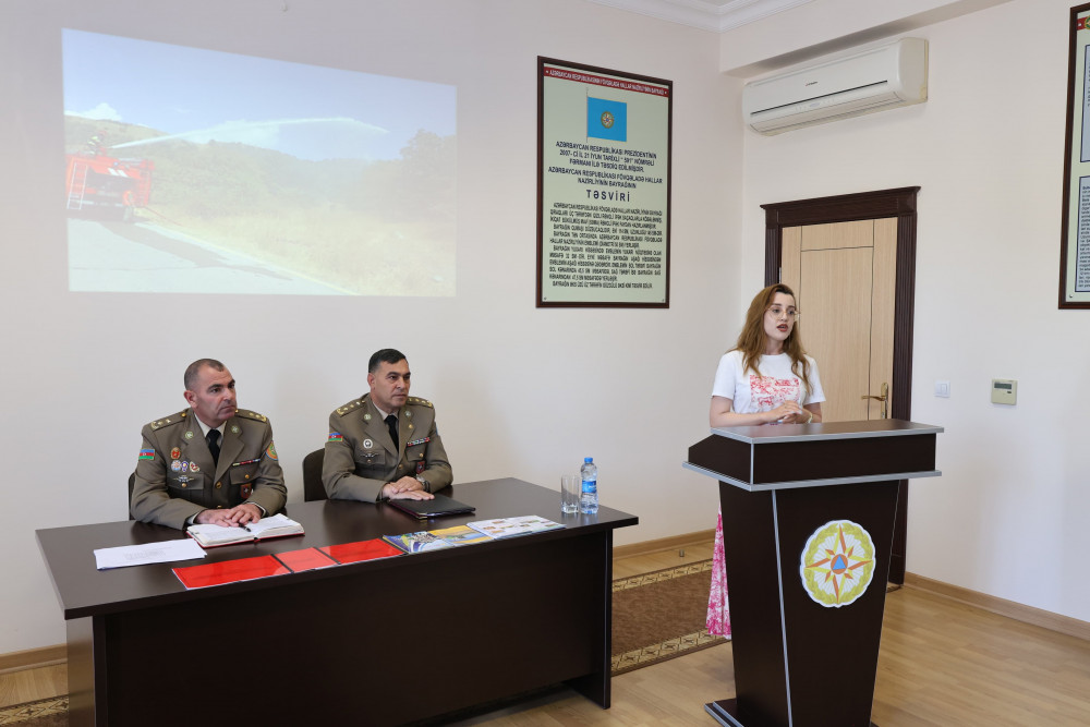 Nаxçıvаn Muxtar Respublikasının Fövqəladə Hallar Nazirliyində seminar-müşavirə keçirilib<font color=red> - FOTOLAR</font>