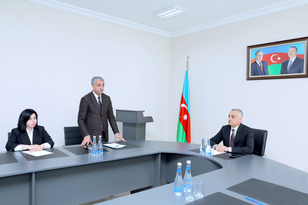 Naxçıvan Muxtar Respublikasının yeni  kənd təsərrüfatı naziri kollektivə təqdim olunub<font color=red> - FOTOLAR</font>