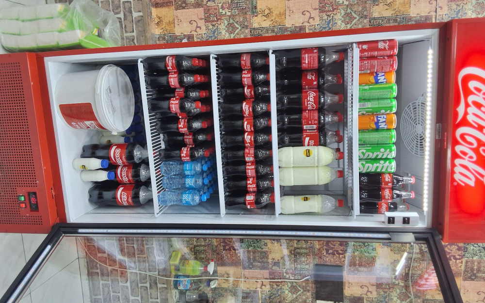 Kütləvi qida zəhərlənməsi baş vermiş dönərxananın fəaliyyəti məhdudlaşdırılıb<font color=red> - FOTOLAR</font>