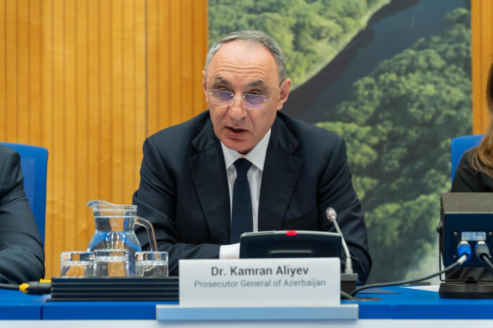 Baş prokuror Vyanada işgüzar səfərdədir<font color=red> - FOTOLAR</font>