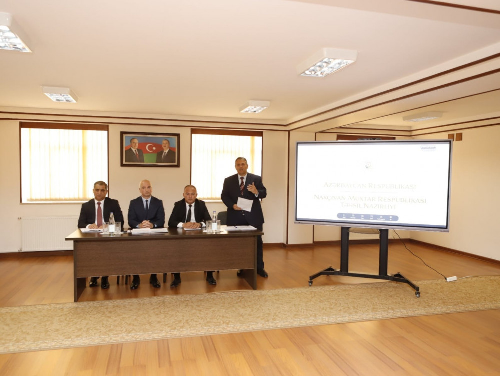 Naxçıvan Muxtar Respublikası Təhsil Nazirliyində kollegiya iclası keçirilib<font color=red> - FOTOLAR</font>