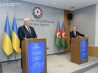 Azərbaycan və Ukraynanın xarici işlər nazirləri Bakıda görüşüblər<font color='red'> - YENİLƏNİB</font><font color=red> - FOTOLAR</font>