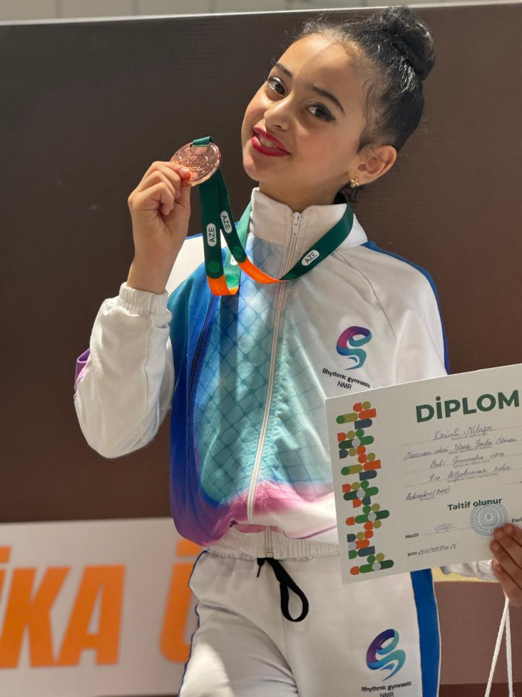 Naxçıvan gimnastları kubok yarışının medalçıları sırasında<font color=red> - FOTOLAR</font>