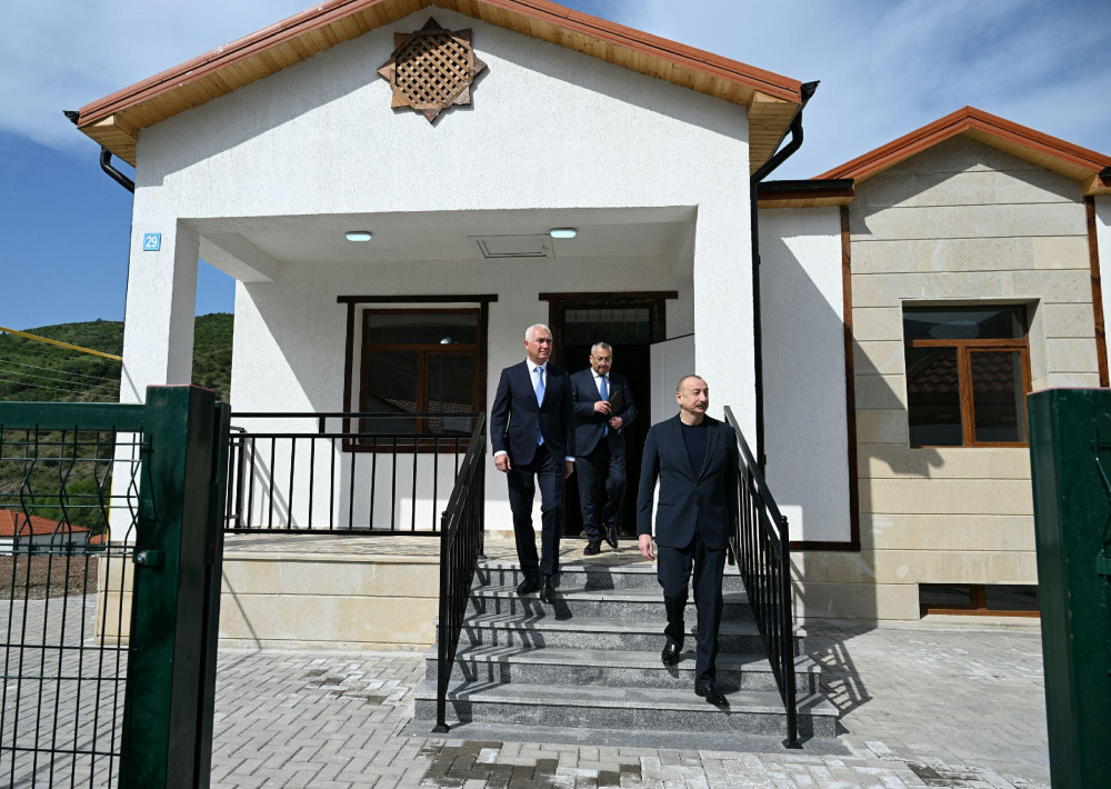 Prezident İlham Əliyev Laçın rayonunun Bəylik kəndinin açılışında iştirak edib<font color=red> - FOTOLAR</font>