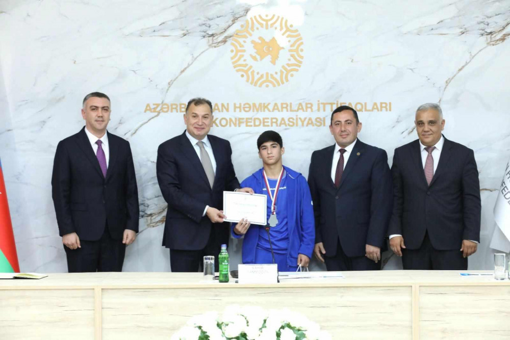 Azərbaycan Həmkarlar İttifaqları Konfederasiyasında AHİİTA-nın idmançı və məşqçi-müəllimləri ilə görüş olub<font color=red> - FOTOLAR</font>