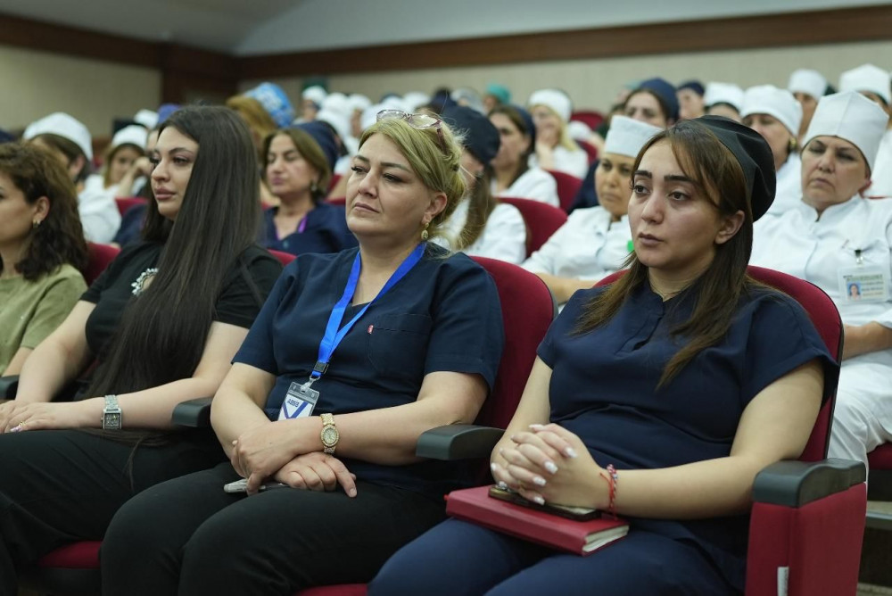 Naxçıvan Muxtar Respublikası Xəstəxanasında tibbi xidmətin təşkili ilə bağlı geniş tədbir keçirilib<font color=red> - FOTOLAR</font>