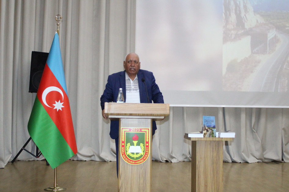 Naxçıvan Hərbi Kollecində Müstəqillik Günü qeyd olunub<font color=red> - FOTOLAR</font>