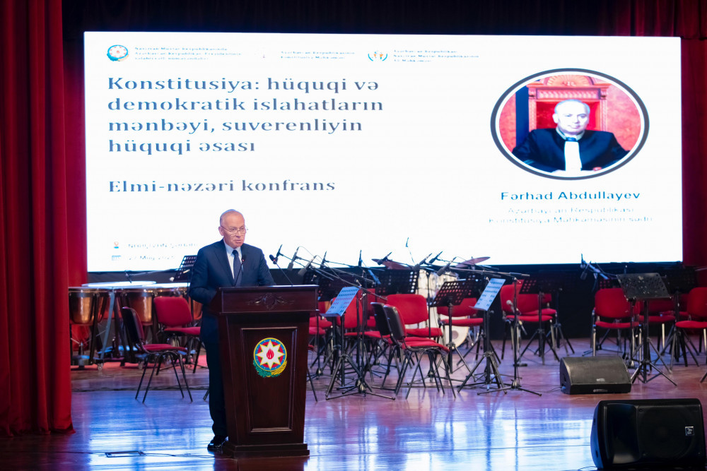 Naxçıvanda “Konstitusiya: hüquqi və demokratik islahatların mənbəyi, suverenliyin hüquqi əsası” mövzusunda konfrans keçirilib<font color=red> - FOTOLAR</font>