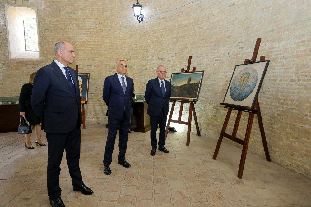Naxçıvanda “Konstitusiya: hüquqi və demokratik islahatların mənbəyi, suverenliyin hüquqi əsası” mövzusunda konfrans keçirilib<font color=red> - FOTOLAR</font>