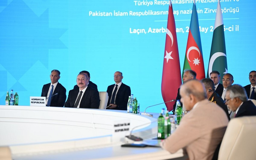 Laçında Azərbaycan, Türkiyə və Pakistan Zirvə görüşü keçirilib <font color='red'> - YENİLƏNİB</font><font color=red> - FOTOLAR</font>