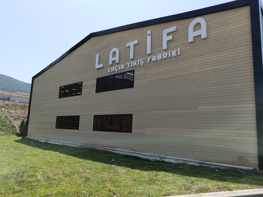 “LATIFA” Laçın tikiş fabrikində gündə 2 min ədəd tekstil məhsulu istehsal olunacaq<font color=red> - FOTOLAR</font>