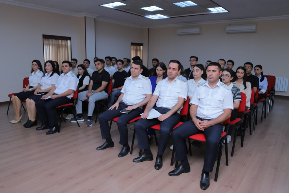 Naxçıvan Muxtar Respublikası Prokurorluğunda "Konstitusiya və Suverenlik ili "çərçivəsində " Açıq Qapı" günü keçirilib<font color=red> - FOTOLAR</font>