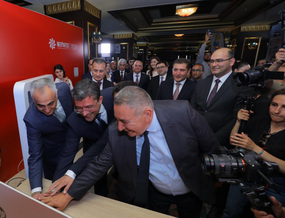 Naxçıvan televiziyası peyk yayımına başlayıb<font color=red> - FOTOLAR</font>