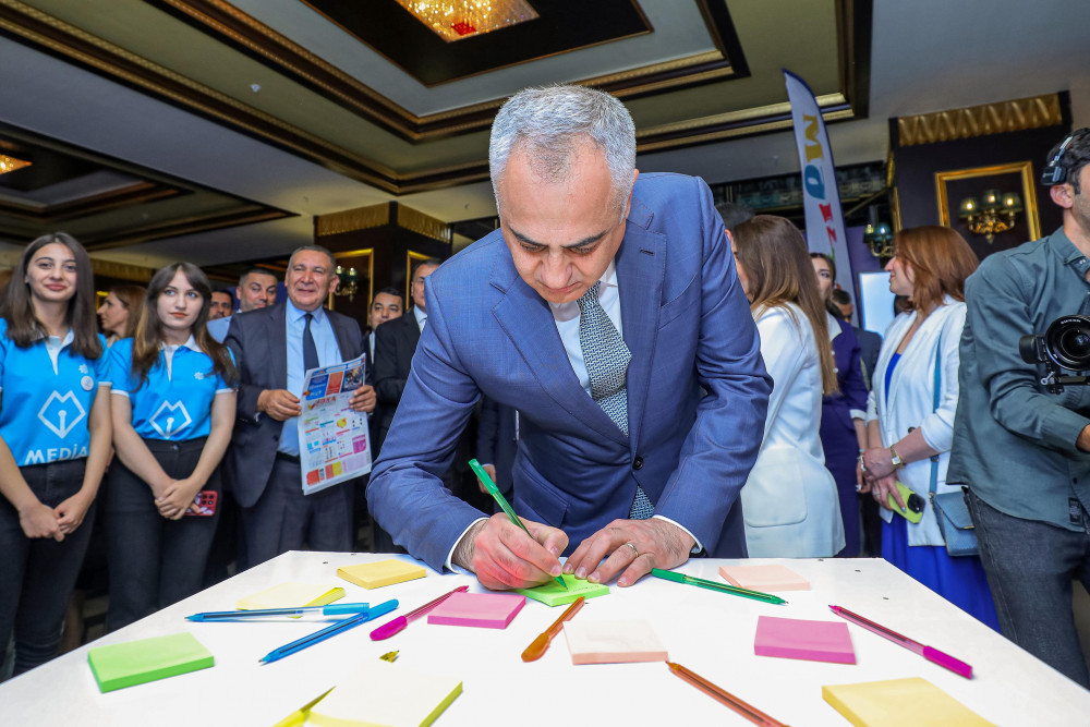 Naxçıvanda “Qlobal İnformasiya Mühiti və Media Trendləri” konfransı – “MEDİAFEST-2025” keçirilib<font color='red'> - YENİLƏNİB</font><font color=red> - FOTOLAR</font>