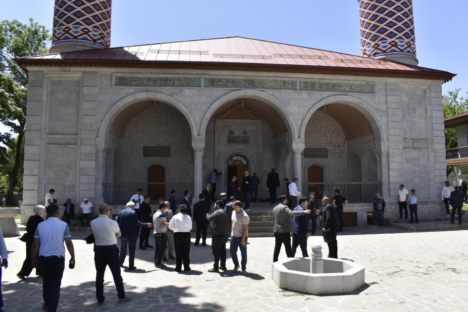 Türkiyə və Gürcüstandan olan din xadimləri Şuşa şəhəri ilə tanış olublar<font color=red> - FOTOLAR</font>