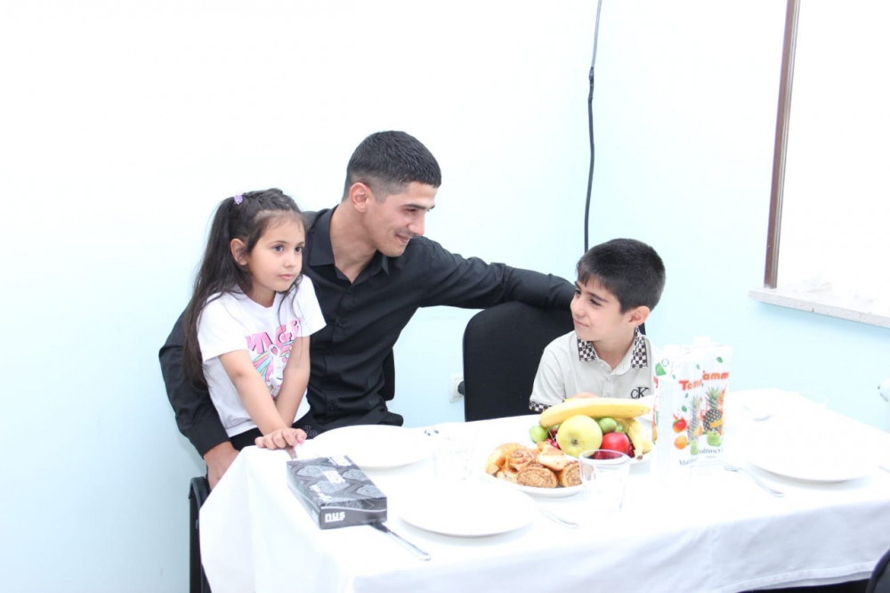 Naxçıvanda məhkum valideynlərlə uşaqlarının görüşü təşkil olunub<font color=red> - FOTOLAR</font>