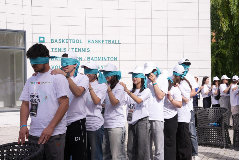 Məcid Seyidov “ArchiVision 2” düşərgəsində fərqlənən gənclərlə görüşüb<font color=red> - FOTOLAR</font>