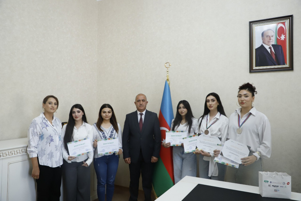 Məcid Seyidov “ArchiVision 2” düşərgəsində fərqlənən gənclərlə görüşüb<font color=red> - FOTOLAR</font>