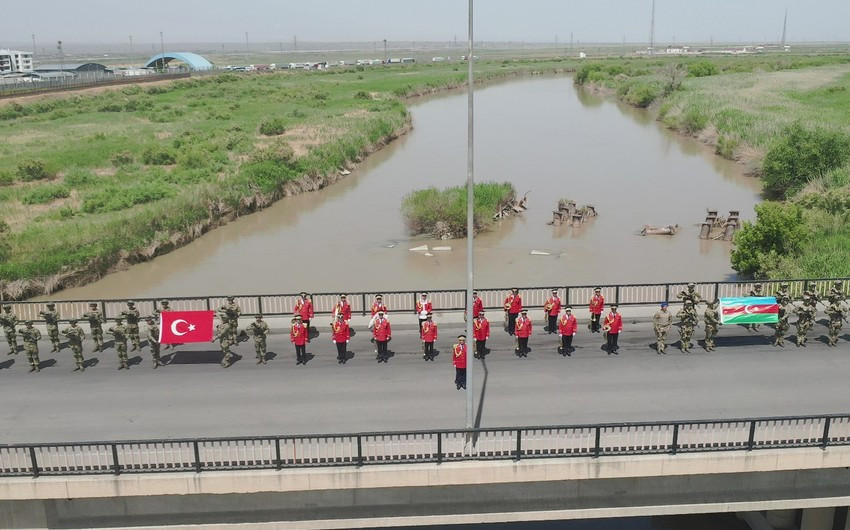 Türkiyə Silahlı Qüvvələrinin şəxsi heyəti Azərbaycana yola düşüb<font color=red> - FOTOLAR</font>