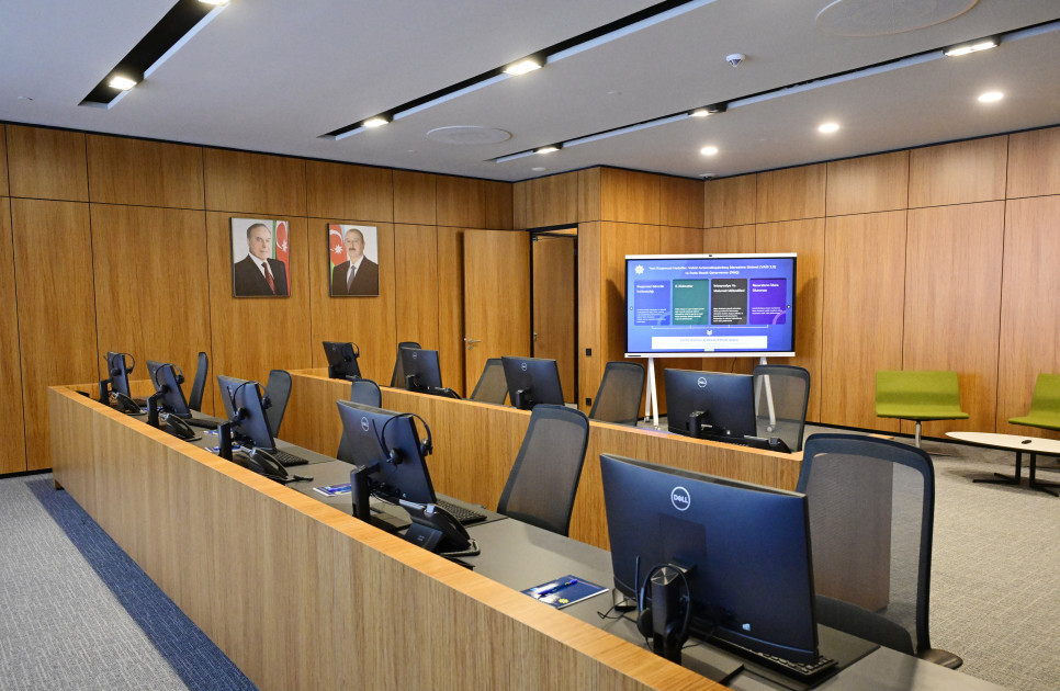 Prezident İlham Əliyev Dövlət Gömrük Komitəsinin yeni inzibati binasının açılışında iştirak edib<font color=red> - FOTOLAR</font>