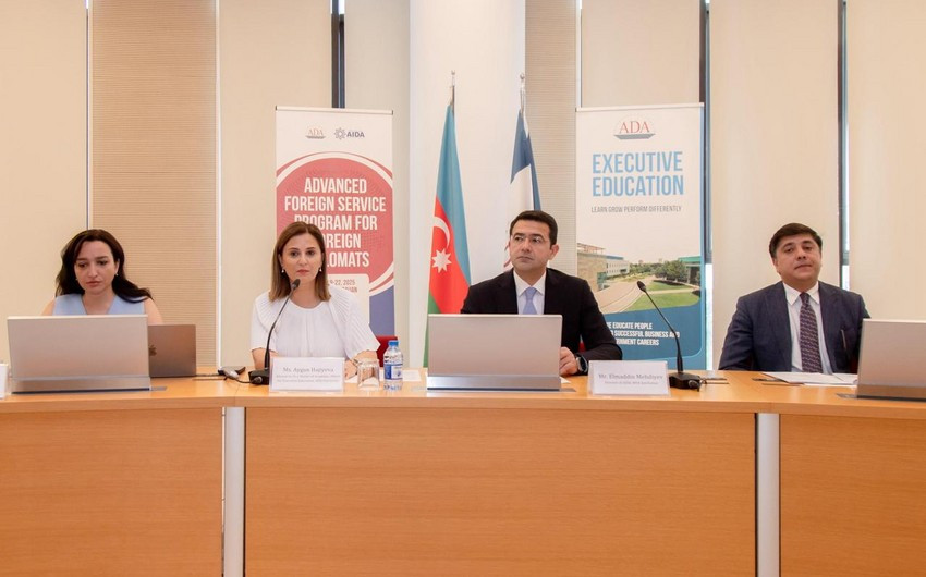 Xarici diplomatlar üçün təlim proqramına start verilib<font color=red> - FOTOLAR</font>