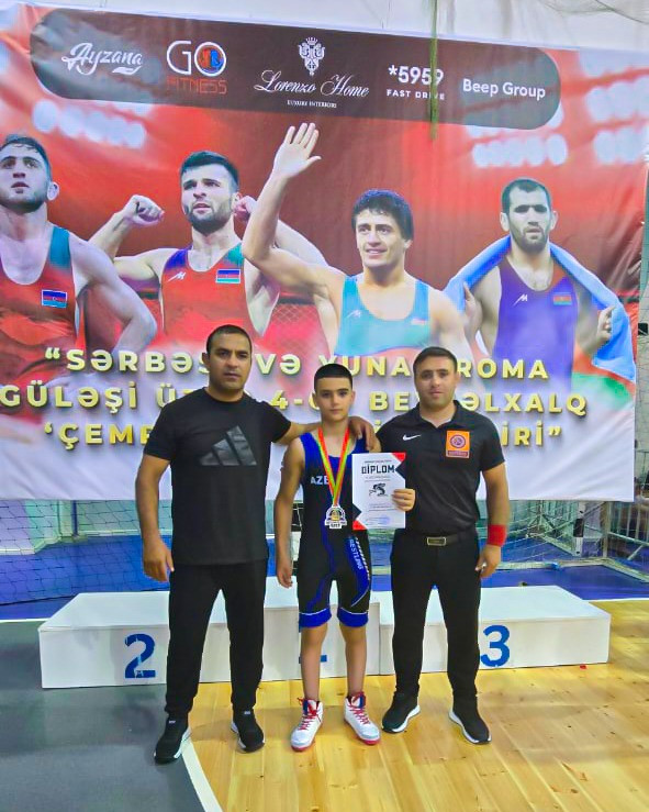 Naxçıvanlı güləşçi beynəlxalq turnirin medalçıları arasında<font color=red> - FOTOLAR</font>