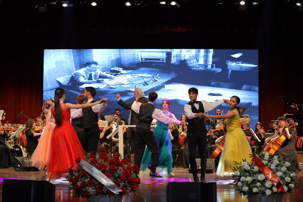 Naxçıvanda 15 İyun – Milli Qurtuluş Gününə həsr olunmuş konsert proqramı təşkil edilib<font color=red> - FOTOLAR</font>
