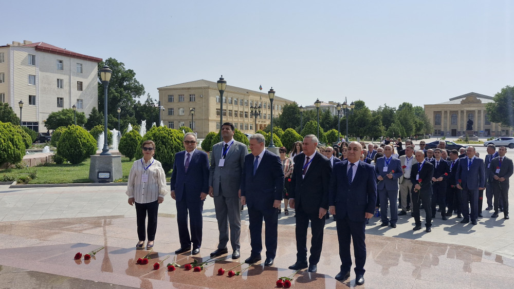 Naxçıvanda “Qərbi Azərbaycan: tarixi, mədəniyyəti və böyük qayıdış” Respublika Elmi Konfransı keçirilir<font color=red> - FOTOLAR</font>