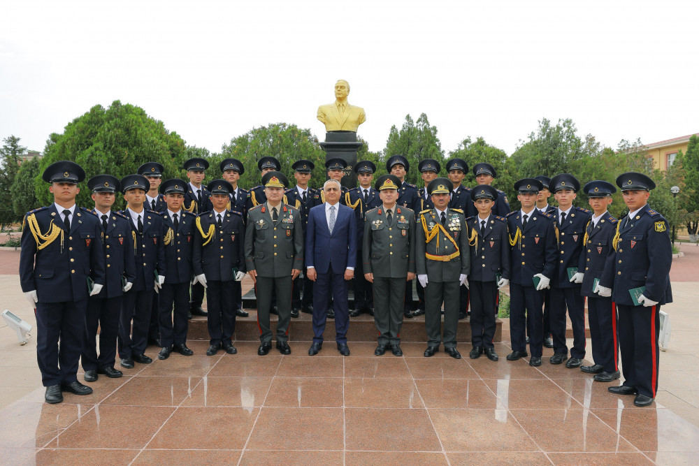 Heydər Əliyev adına Hərbi Lisey kursantlarının buraxılış mərasimi keçirilib <font color=red> - FOTOLAR</font>