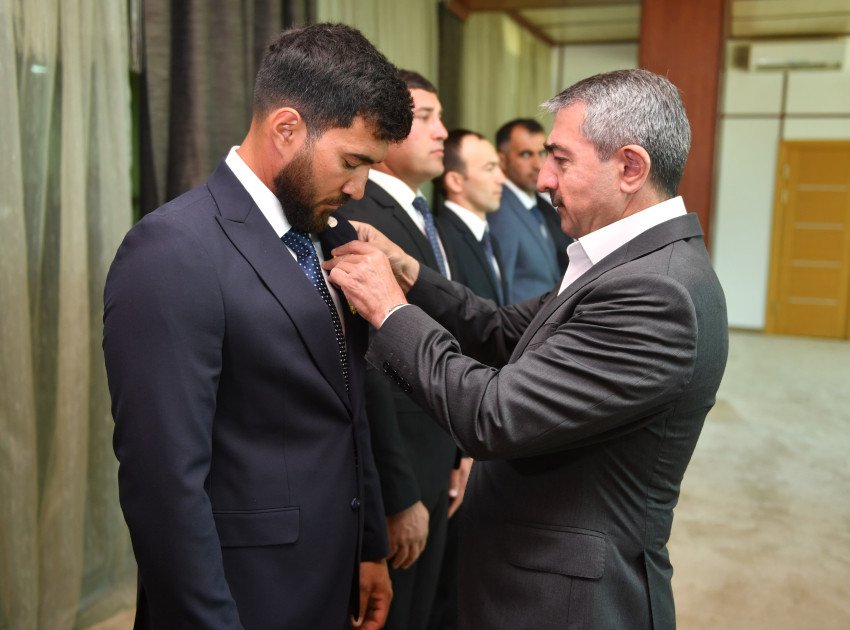 Avropa çempionatının qalibi olan çövkən üzrə Azərbaycan millisi mükafatlandırılıb<font color=red> - FOTOLAR</font>