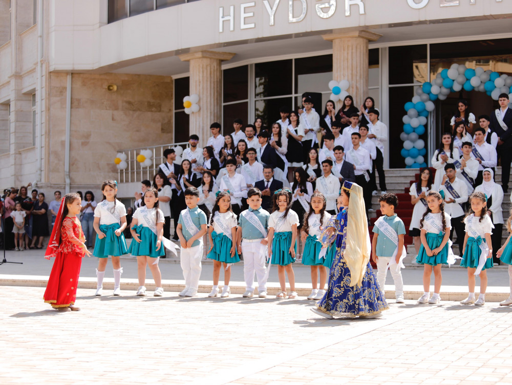 Naxçıvanda son zəng tədbiri keçirilib<font color=red> - FOTOLAR</font>